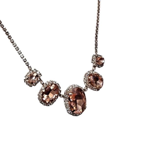 Rose Pink Crystal Pendant Necklace - Picture 3 of 10